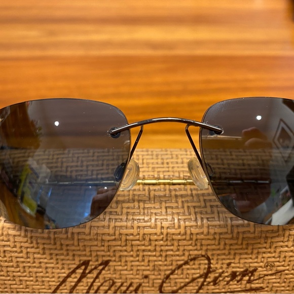 Maui Jim “Kapalua” unisex sunglasses - Picture 7 of 15